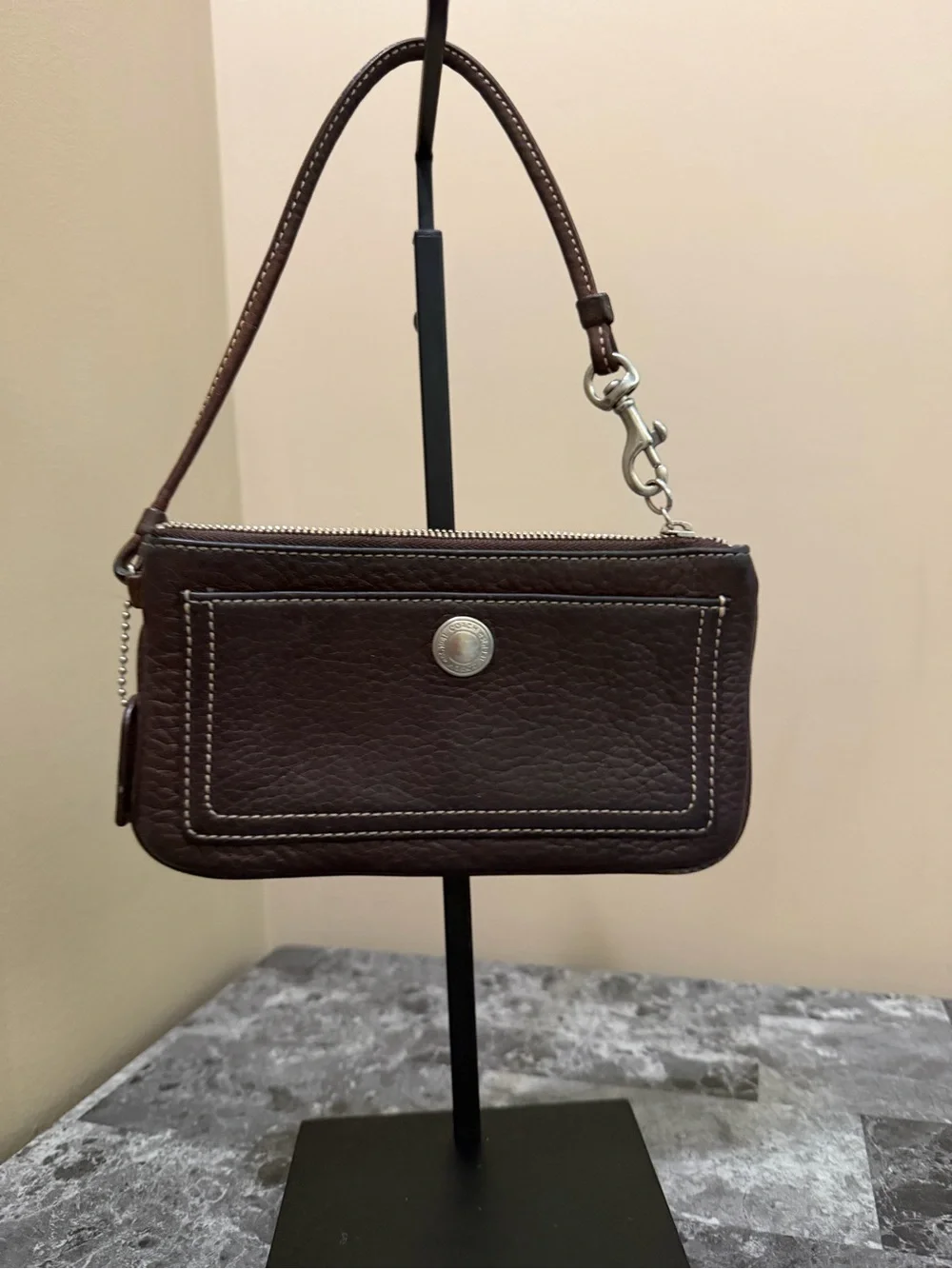 GENUINE VINTAGE BROWN PEBBLED LEATHER COACH WRISTLET WALLET HANG TAG
